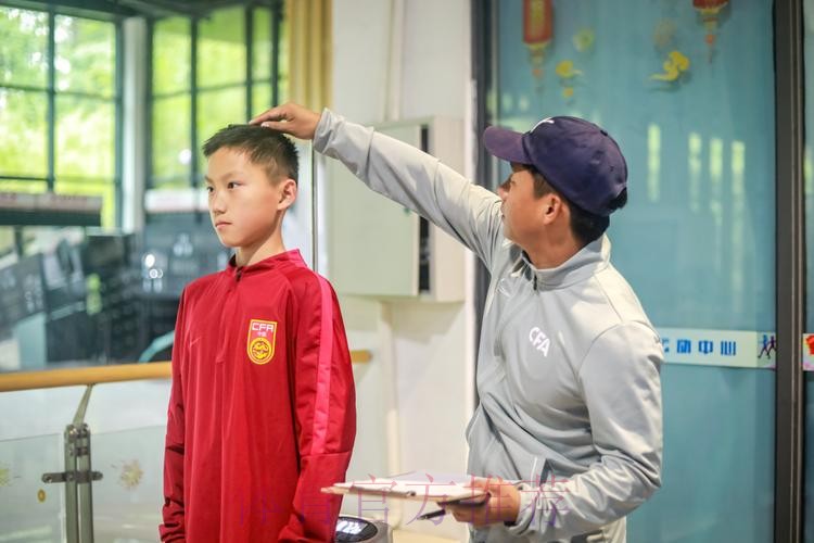 中国足协U15精英球员训练营开营 中国足协U15精英球员训练营开营